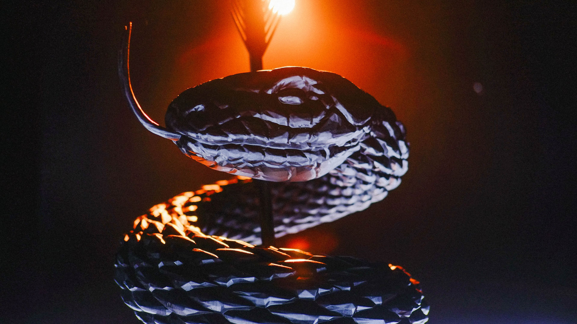 Snake_sculpture